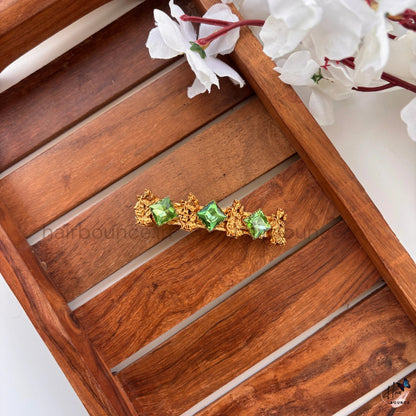 Radha Krishna Emerald Kundan Center Hair Clip