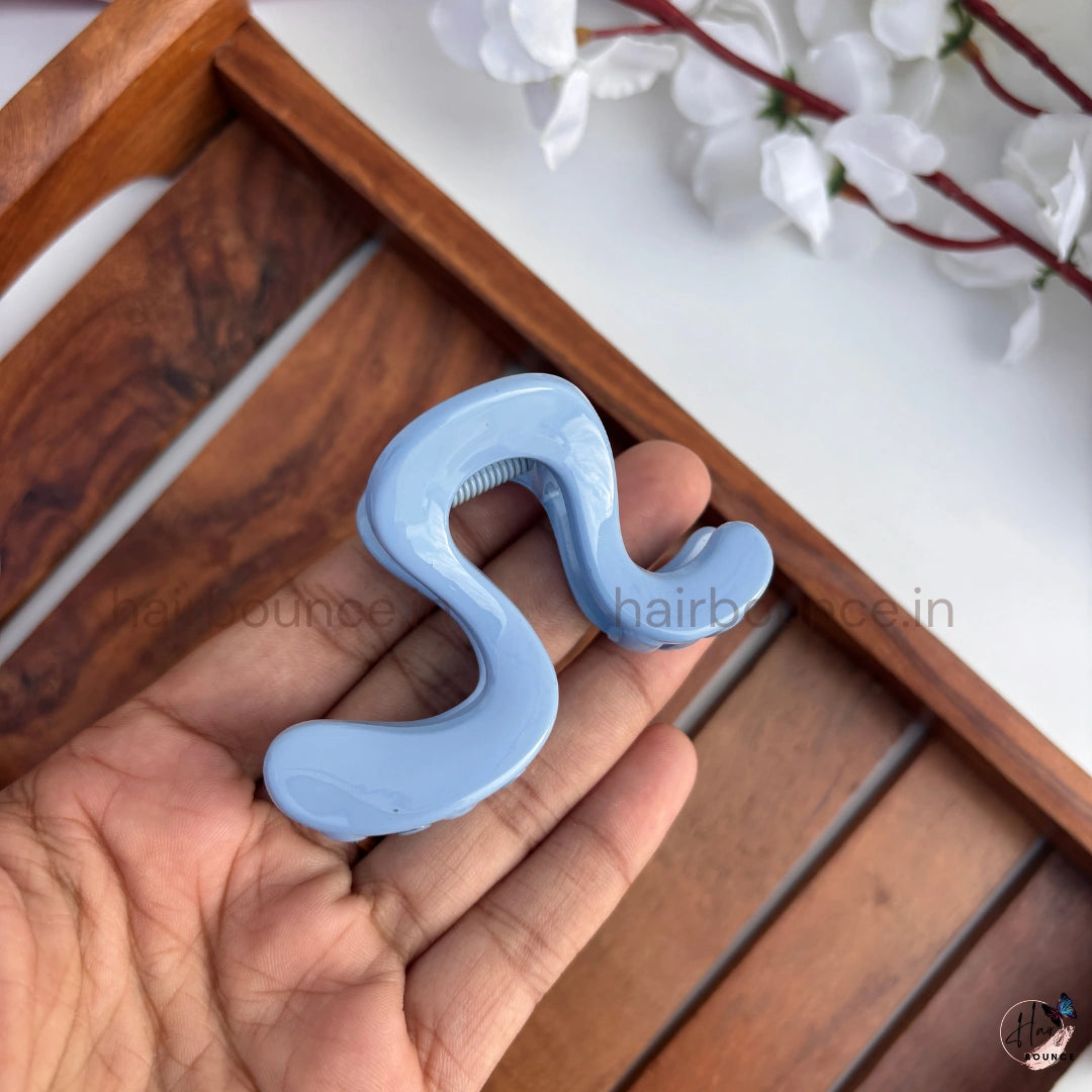 Wave Curve Hair Claw – Medium