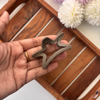 Matte Neutral Star Outline Hair Claw – Medium