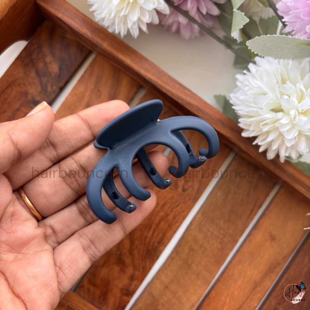 Matte Crown Hair Claw – Medium