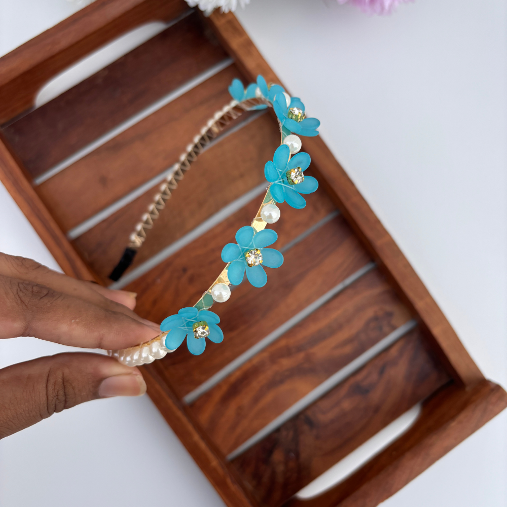 Frosted Daisy Pearl Hairband