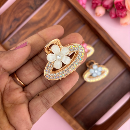 Elegant Oval Shape Flower Metal Claw – Medium
