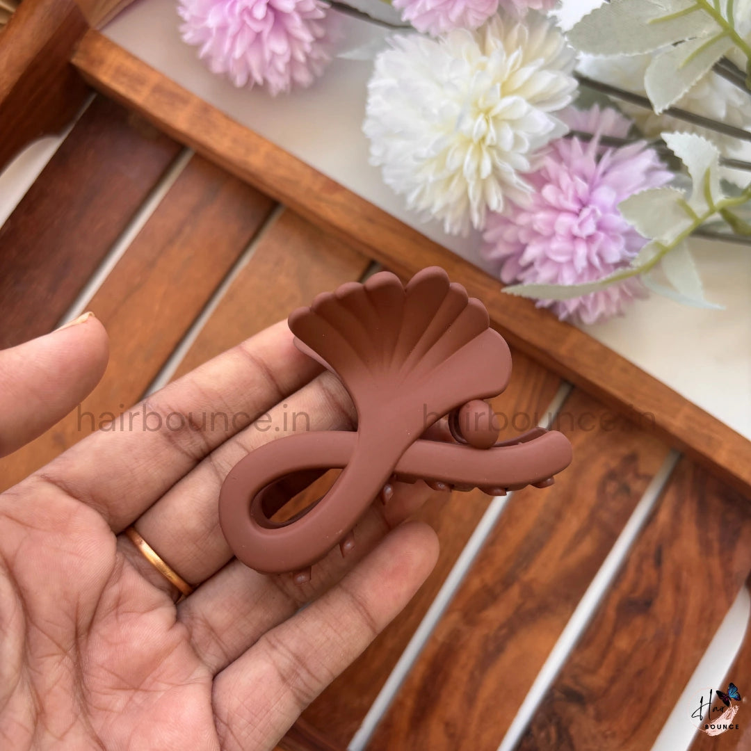 Ginkgo Grace Hair Claw for Women – Medium