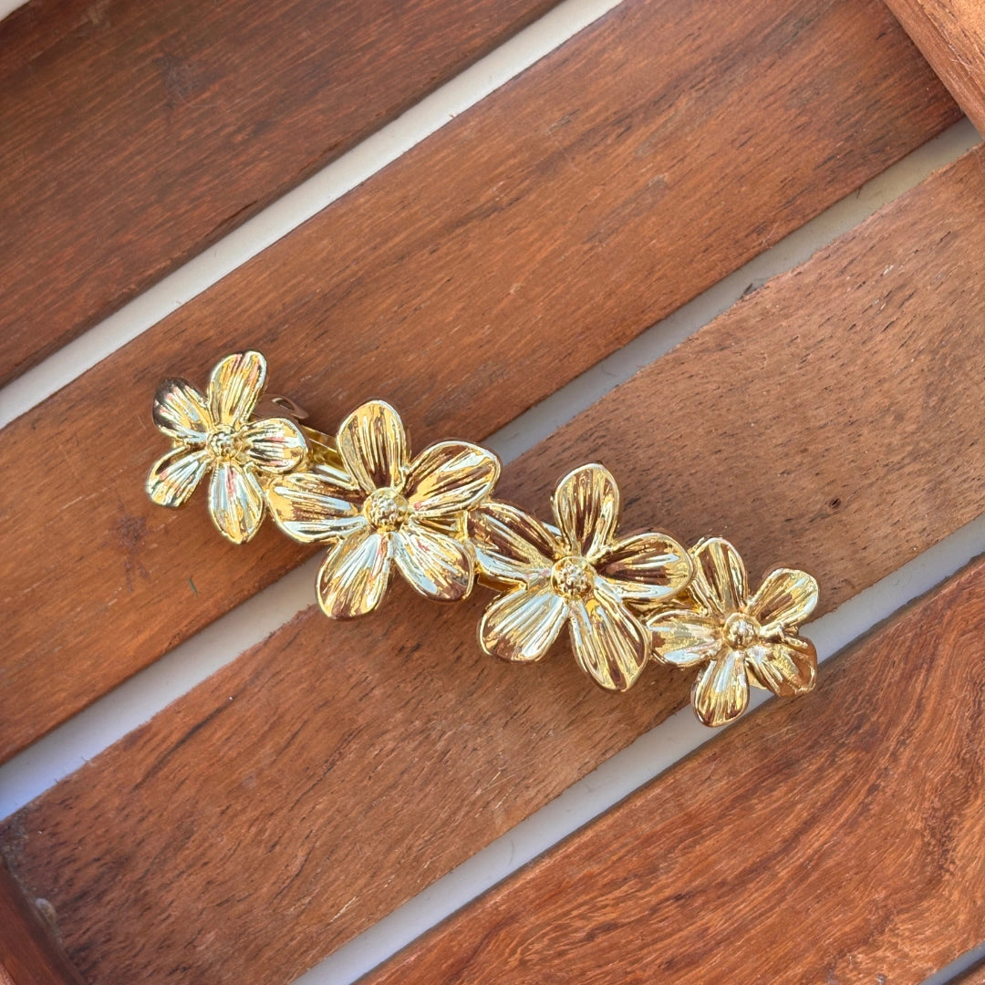 Flower Metal Center Clip