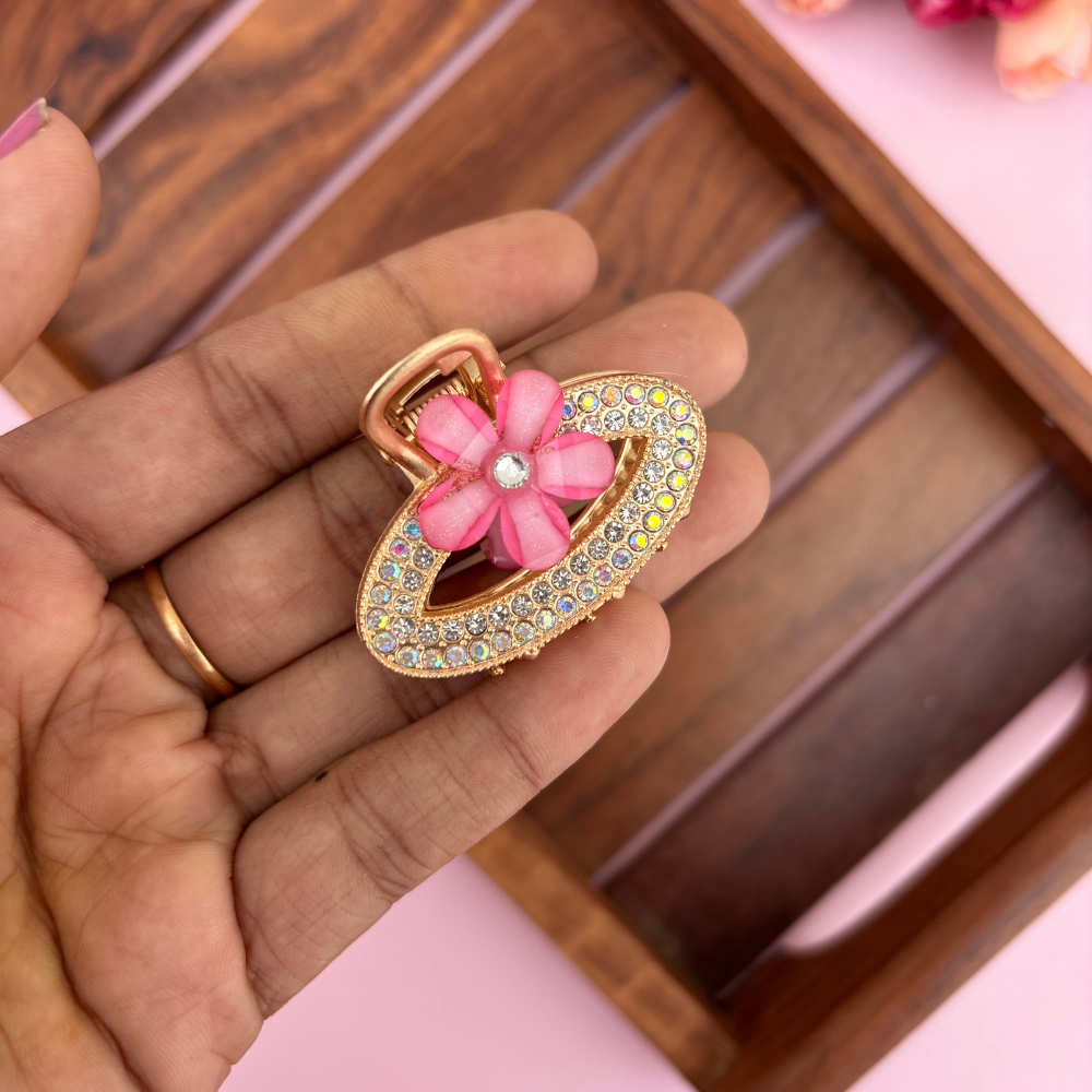 Elegant Oval Shape Flower Metal Claw – Medium