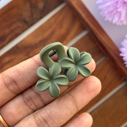 Mini Double Lilly Flower Hair Claw - Small