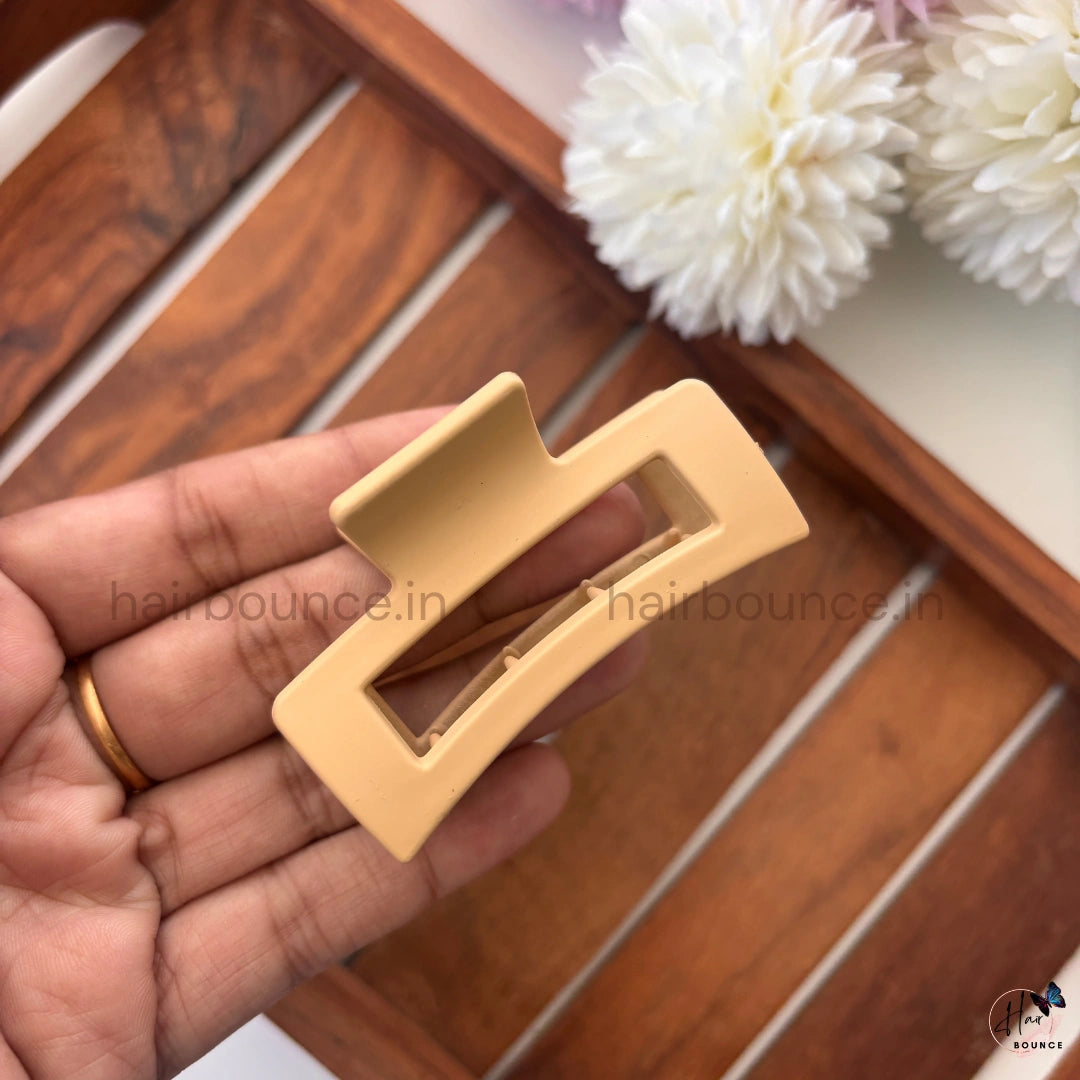 Matte Neutral Rectangle Cut Hair Claw – Medium