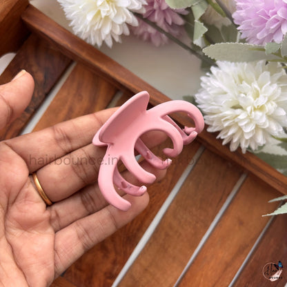 Matte Crown Hair Claw – Medium