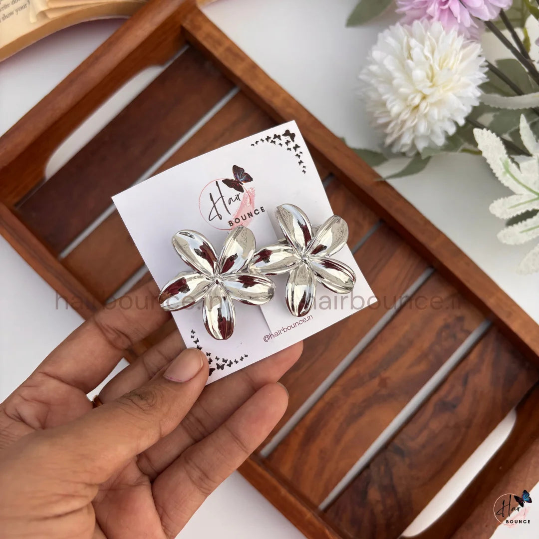 Glossy Metallic Floral Center Hair Clip