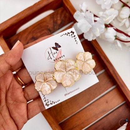 Hibiscus Bloom Center Hair Clip – Triple Flower