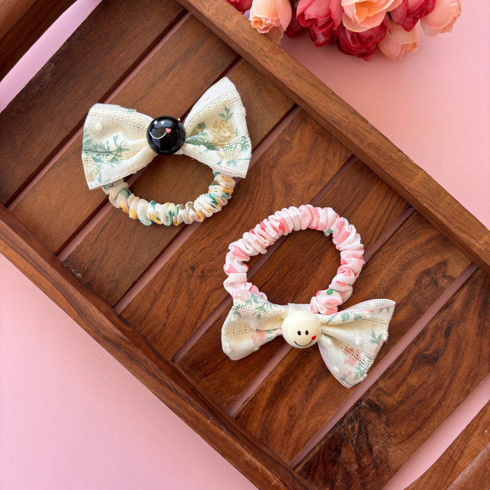Smiley Bow Rubber Band