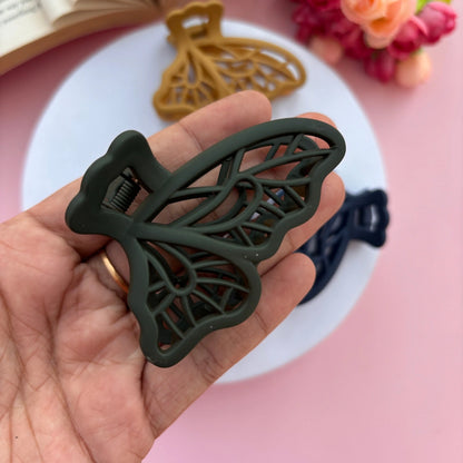 Lined Butterfly Hair Claw - Medium