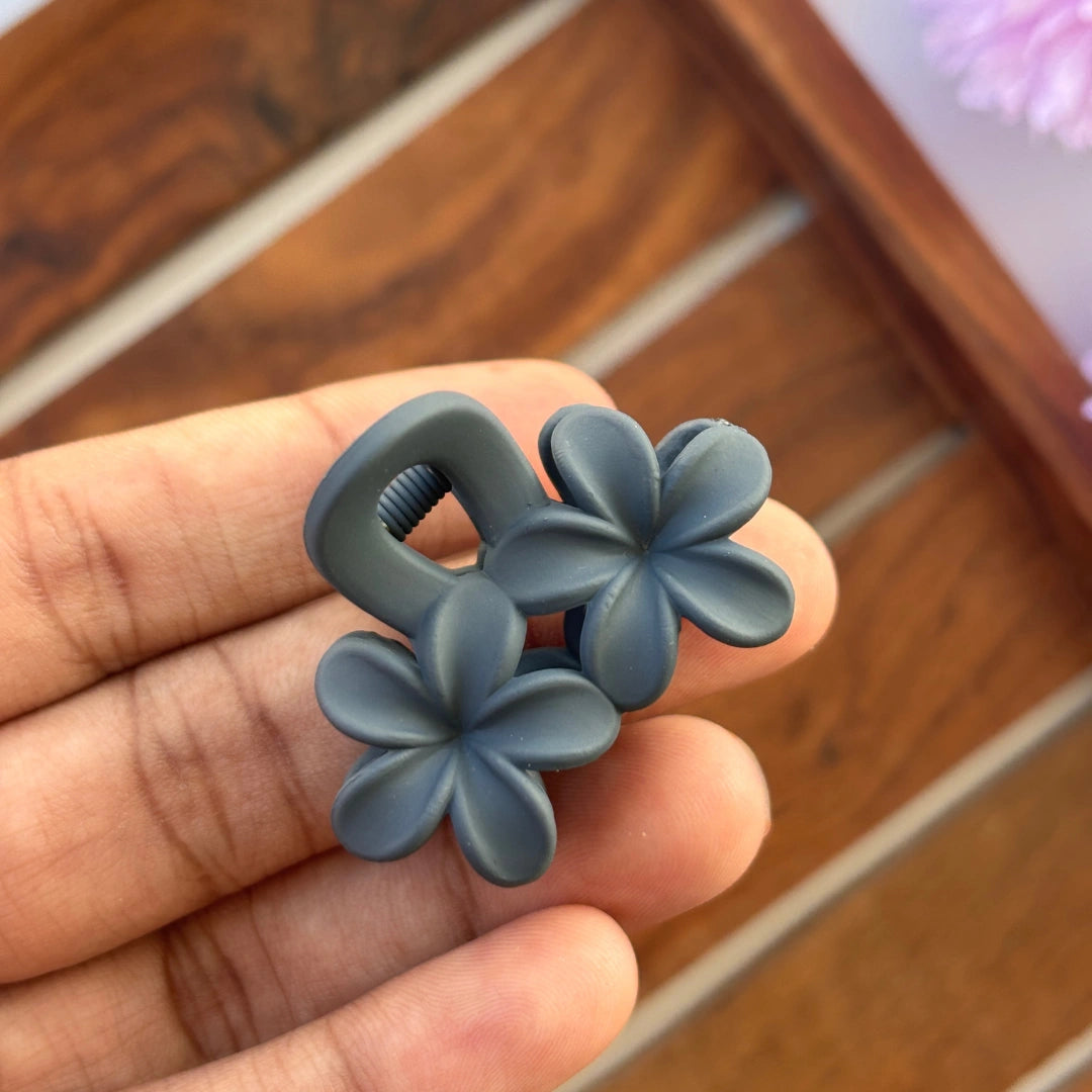 Mini Double Lilly Flower Hair Claw - Small