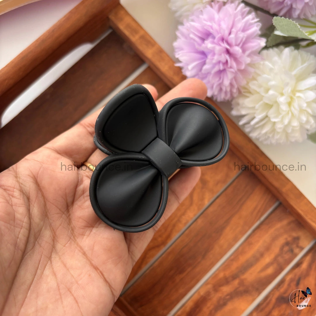 Soft Matte Bliss Bow Hair Claw – Medium