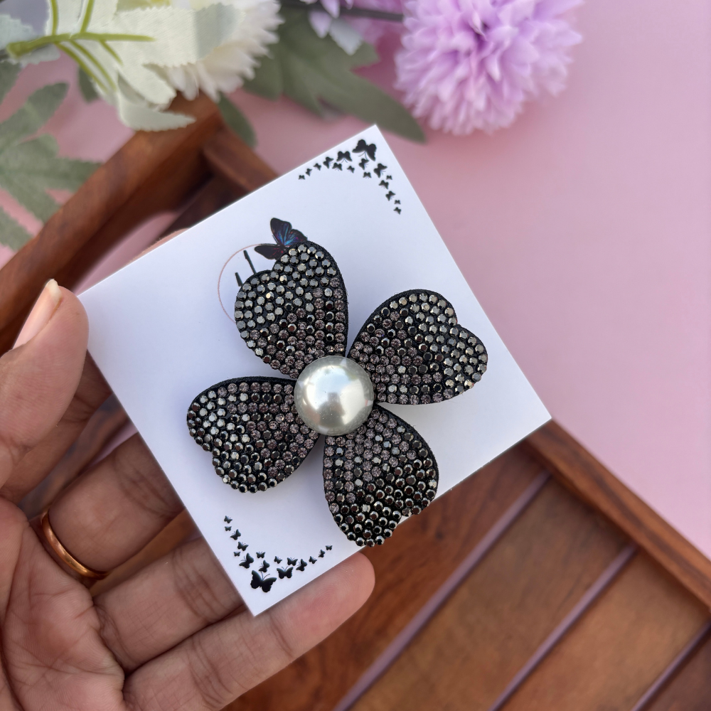 Midnight Pearl Bloom Alligator Clip