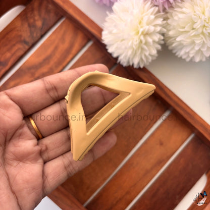 Matte Neutral Triangle Cut Hair Claw – Medium