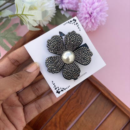 Midnight Pearl Bloom Alligator Clip