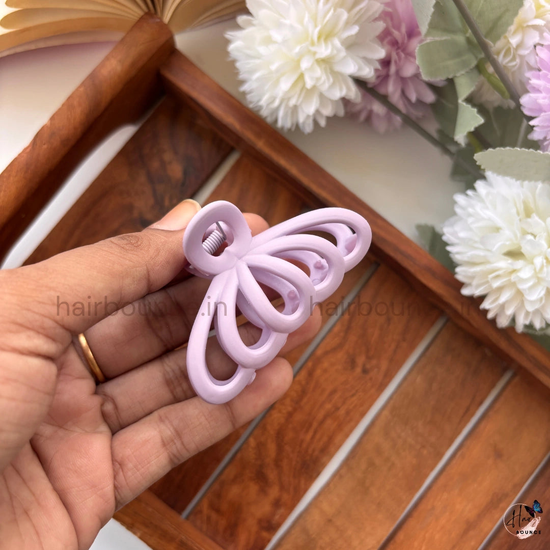 Open Wing Hair Claw – Medium