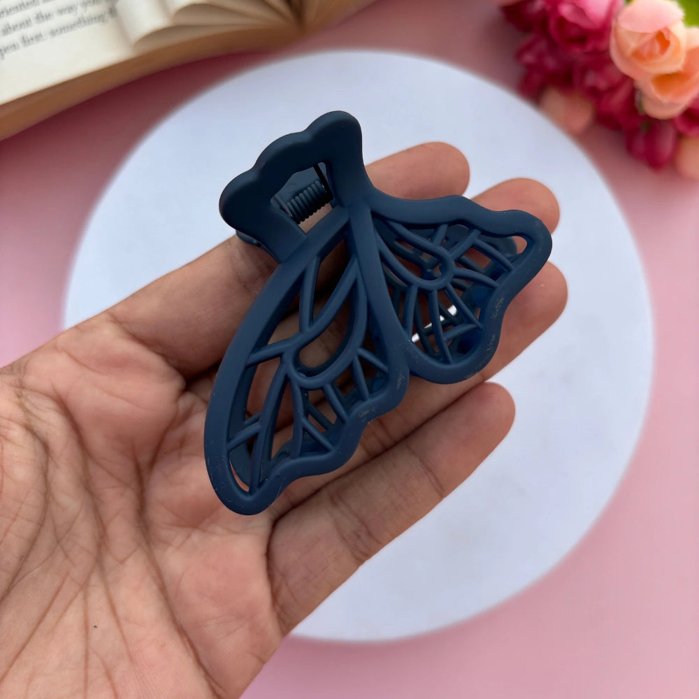 Lined Butterfly Hair Claw - Medium