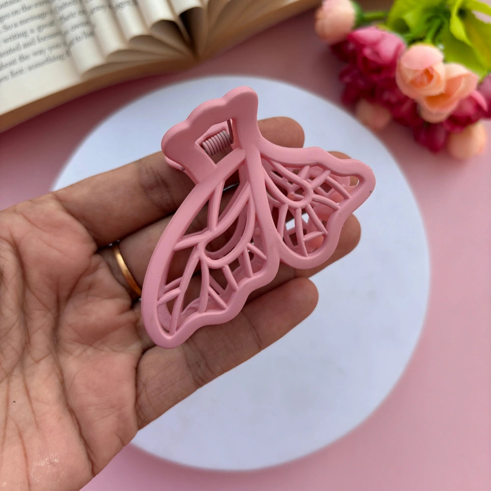 Lined Butterfly Hair Claw - Medium