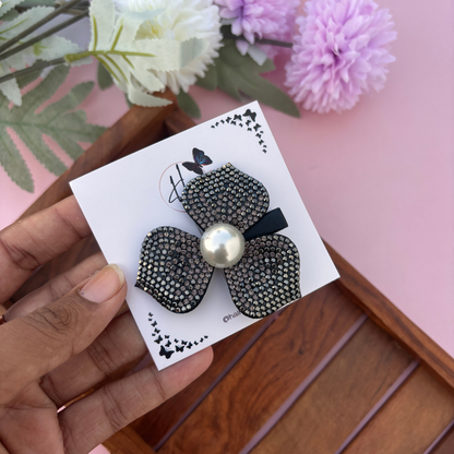 Midnight Pearl Bloom Alligator Clip