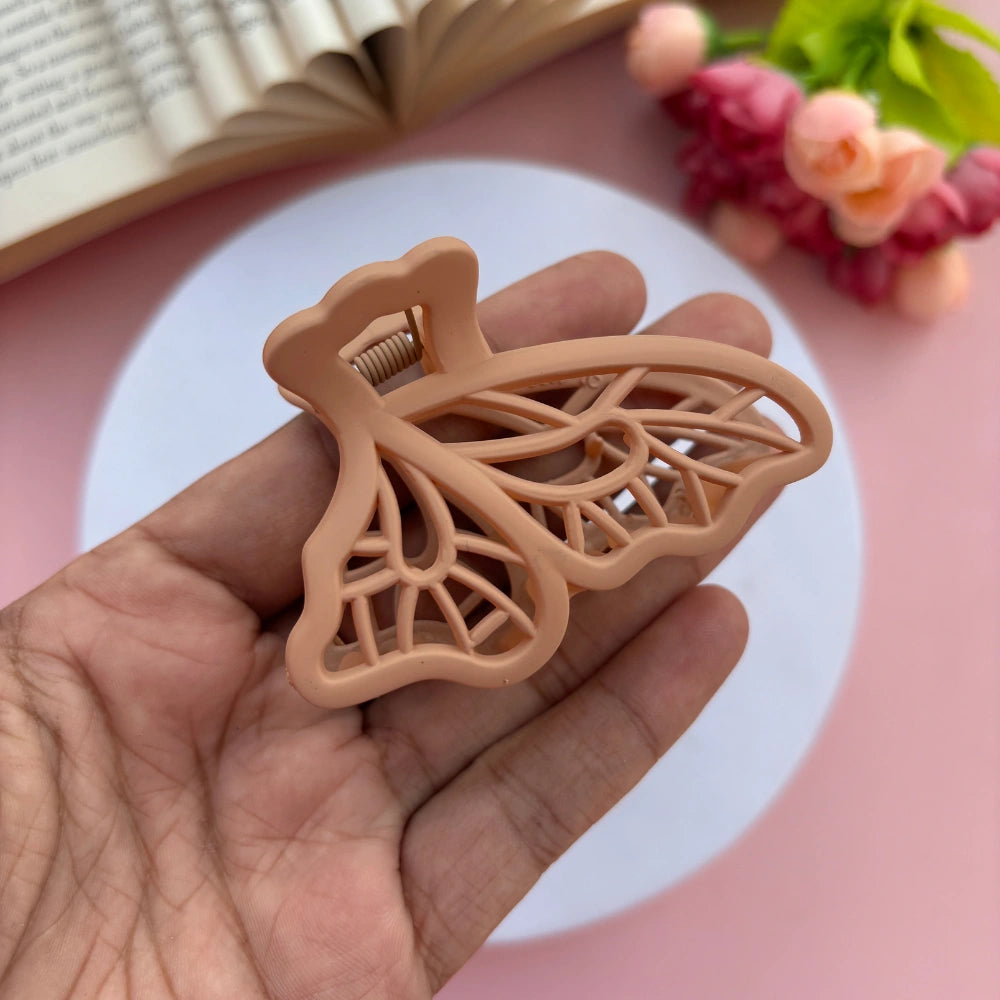 Lined Butterfly Hair Claw - Medium
