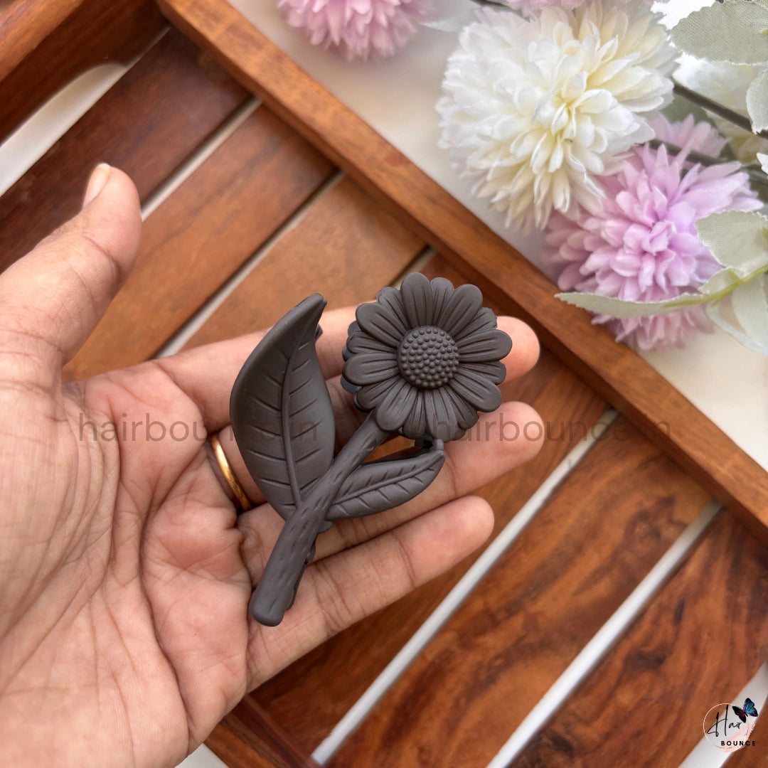 Sunflower Bloom Hair Claw – Medium