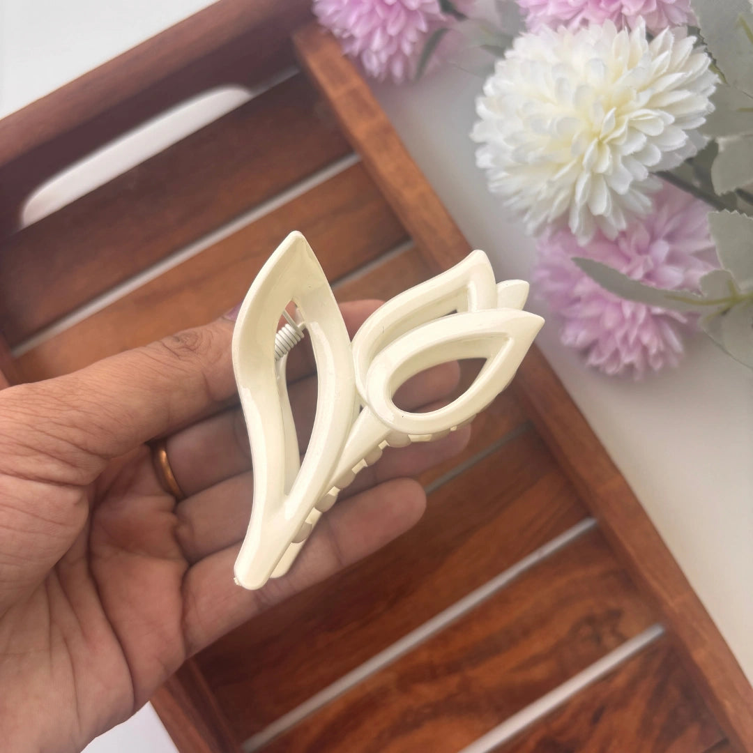 Minimal Tulip Petal Hair Claw – Medium