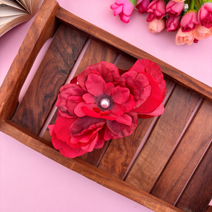 Pearl Petal Hair Claw – Large