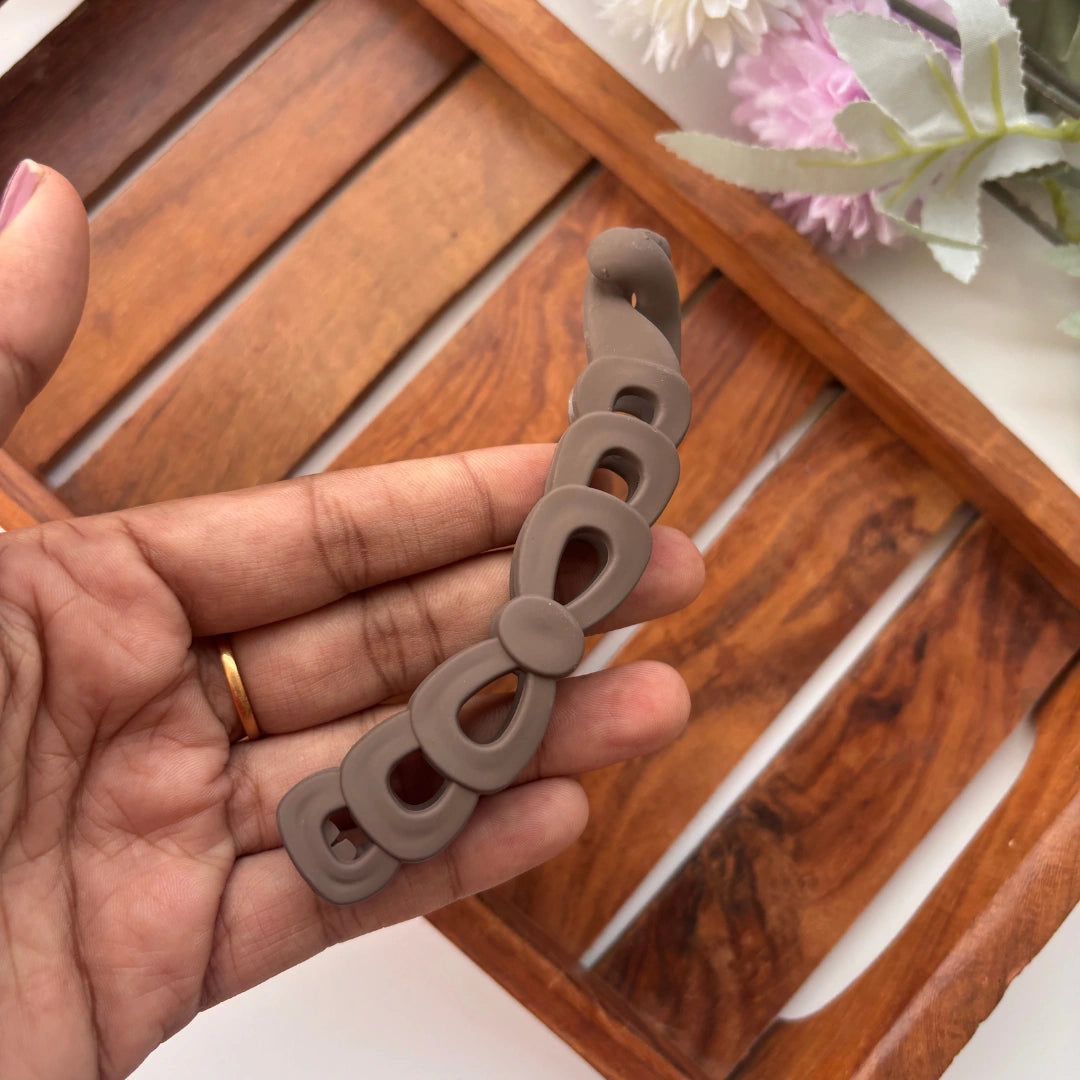 Elegant Loop Matte Banana Clip - Large
