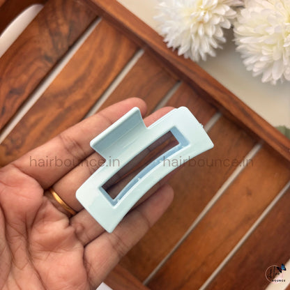 Minimal Rectangle Cutout Hair Claw – Medium