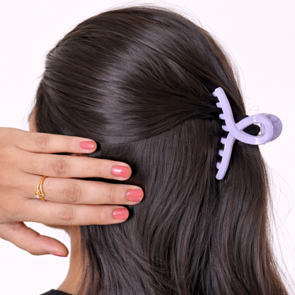 Loop Twist Hair Claw – Medium