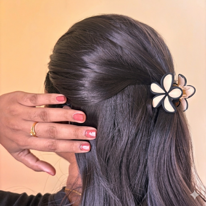 Glossy Lily Flower Hair Claw – Small