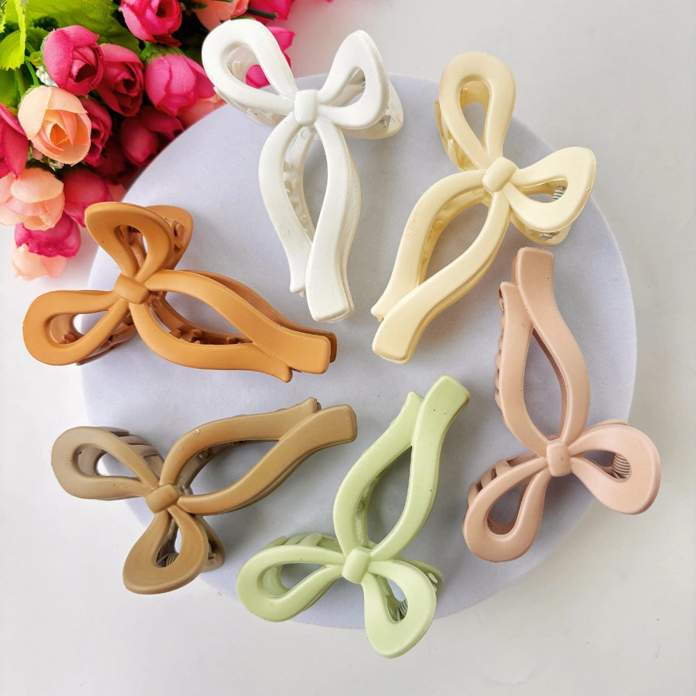 Bow Matte Finish Hair Claw - Medium