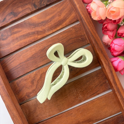 Bow Matte Finish Hair Claw - Medium